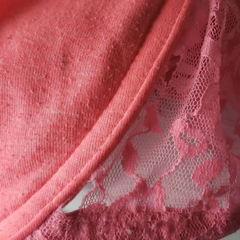 Pink Bra - Picture 5 of 6